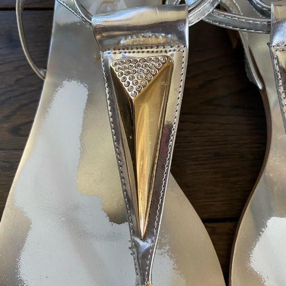 Silver sandals - Picture 3 of 4